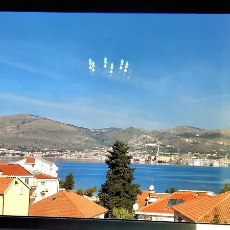 Διαμέρισμα Marinore Τρογκίρ